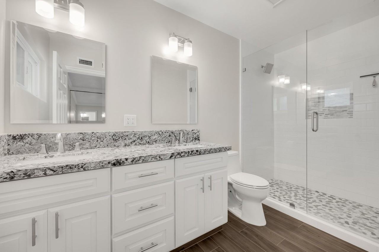630 N Colfax St - Photo 6 of 25