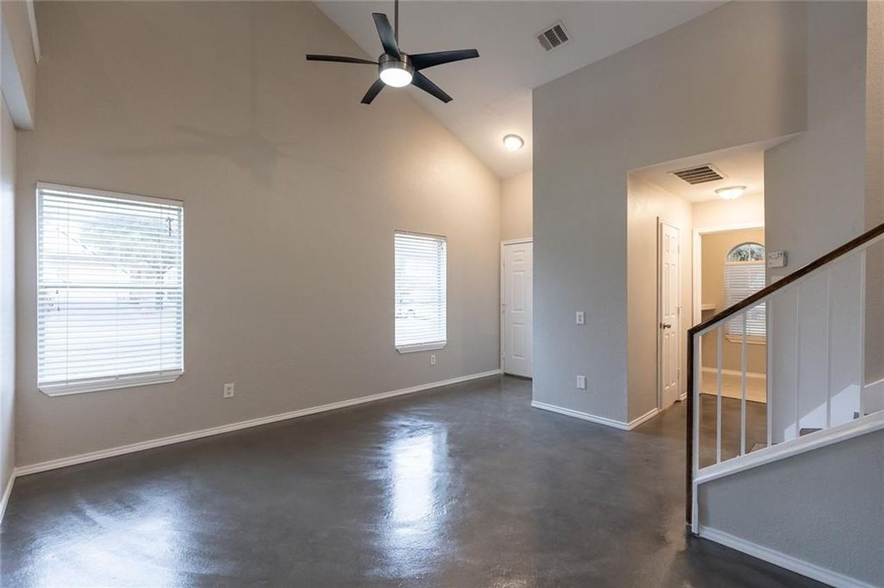 1701 Golden Sunrise Ln - Photo 5 of 25