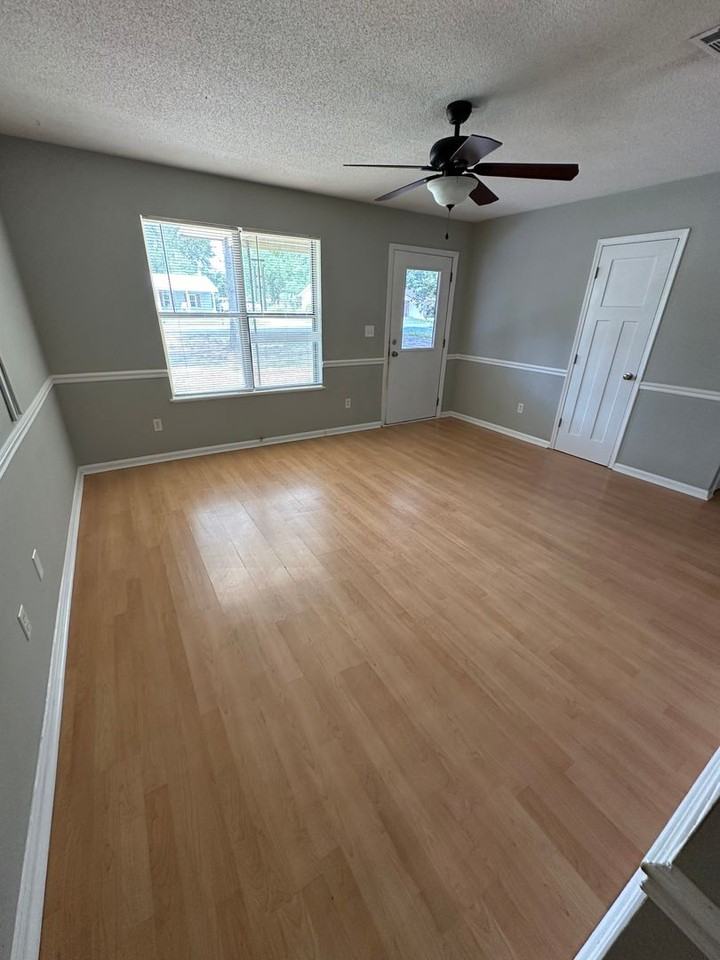 120 Katie Lynn St - Photo 6 of 13