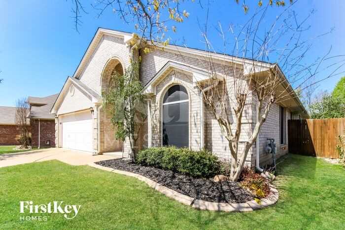 4713 Alexandra Ct - Photo 2 of 15