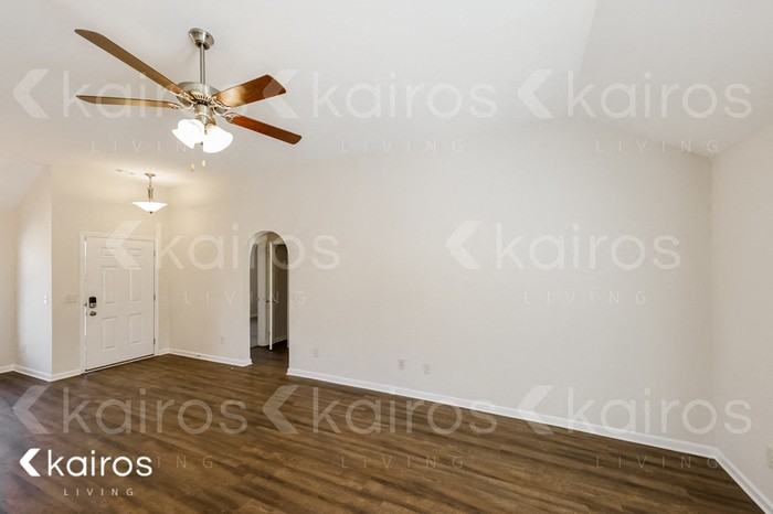 407 Ridgeview Dr - Photo 2 of 15