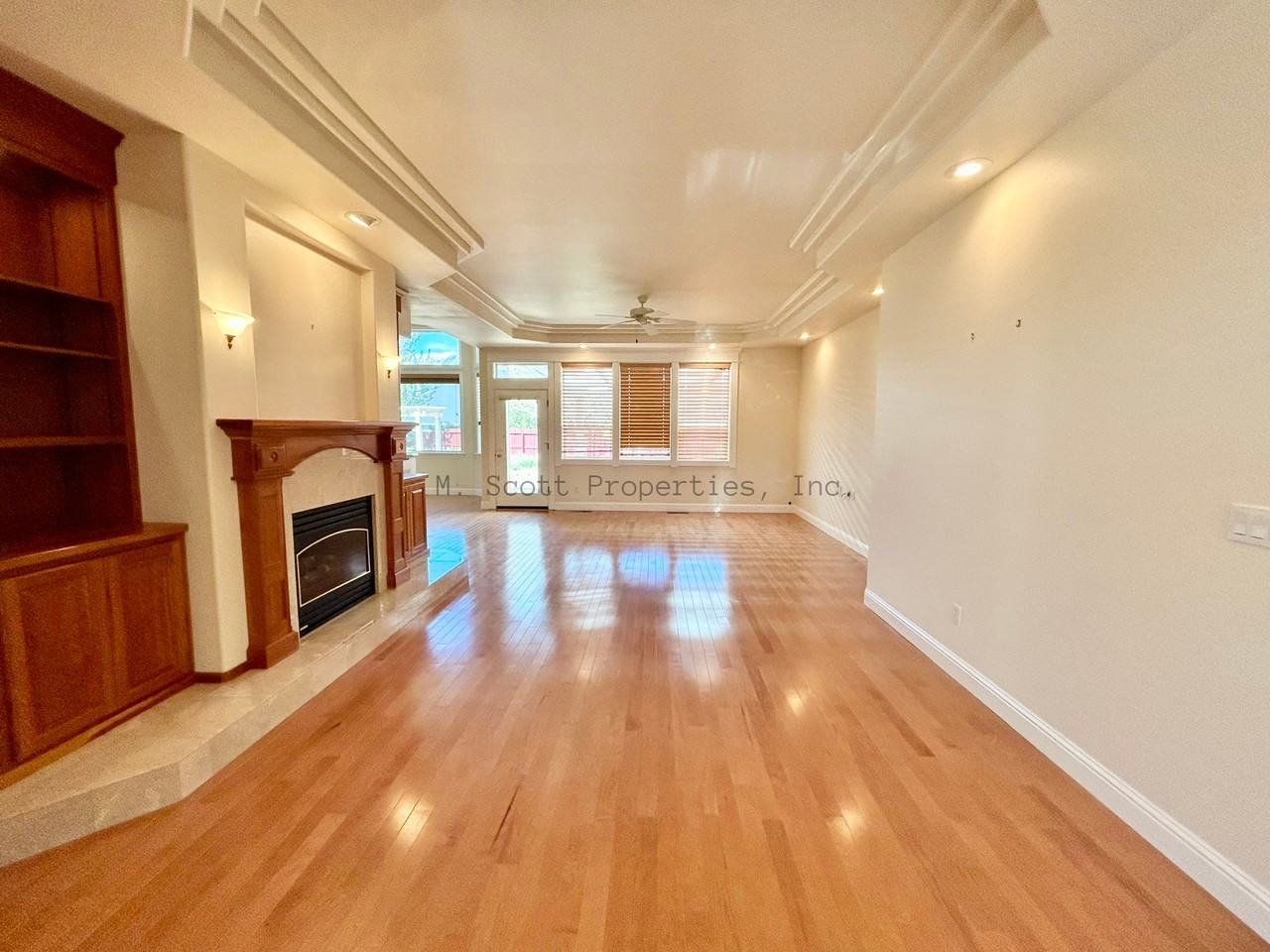 1177 Woodford Ln #NA - Photo 3 of 19