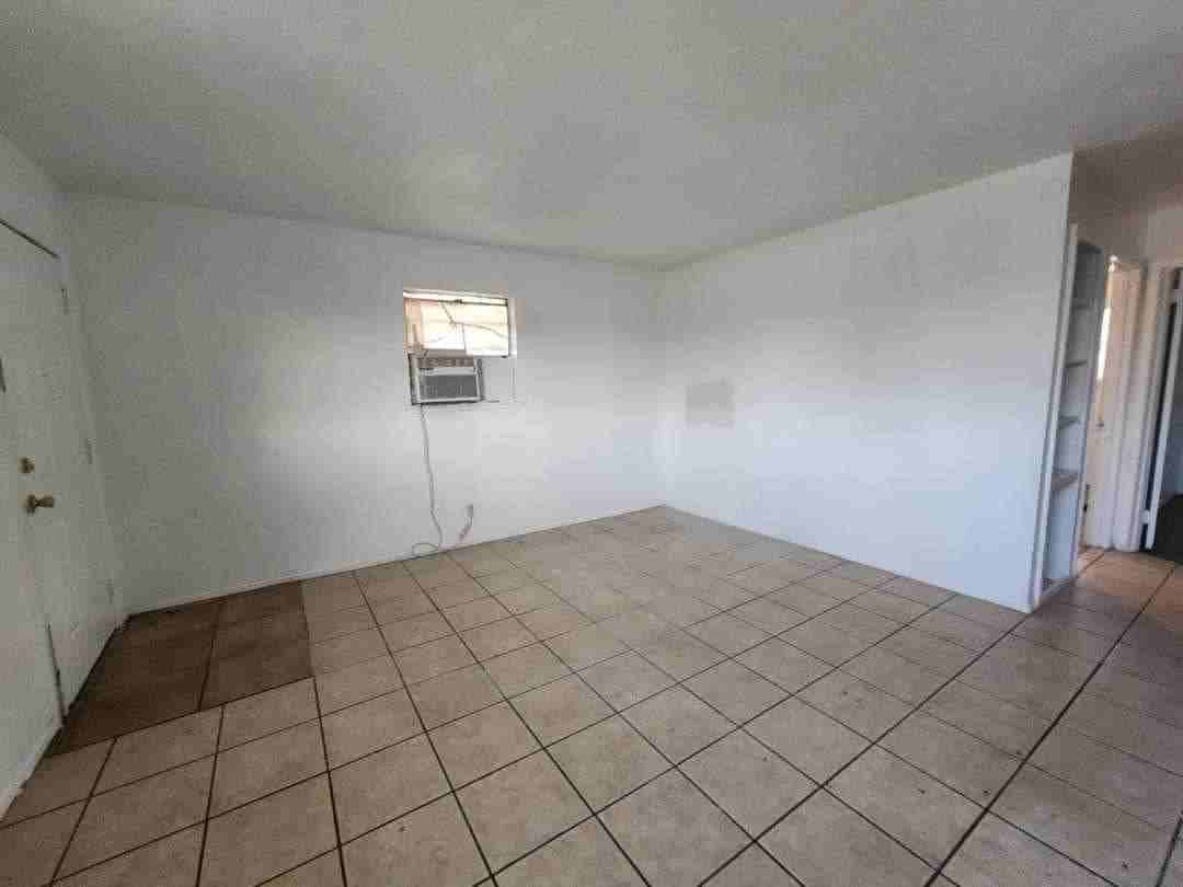 6516 Ne 12th Ave Unit 2 #NA - Photo 2 of 4