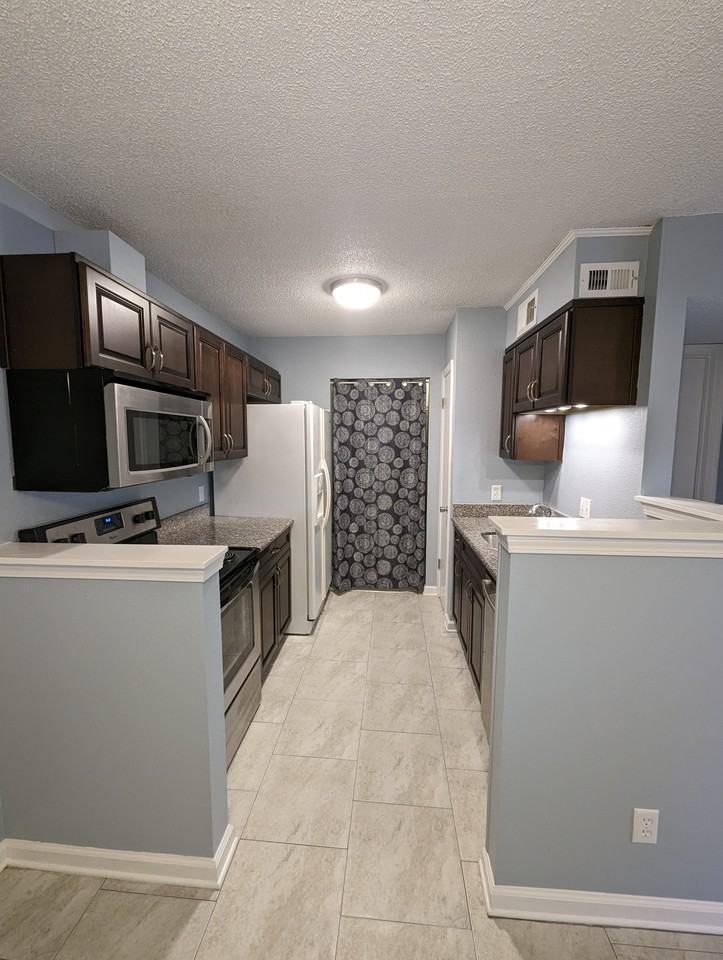 2201 Scenic Hwy #H4 - Photo 6 of 14