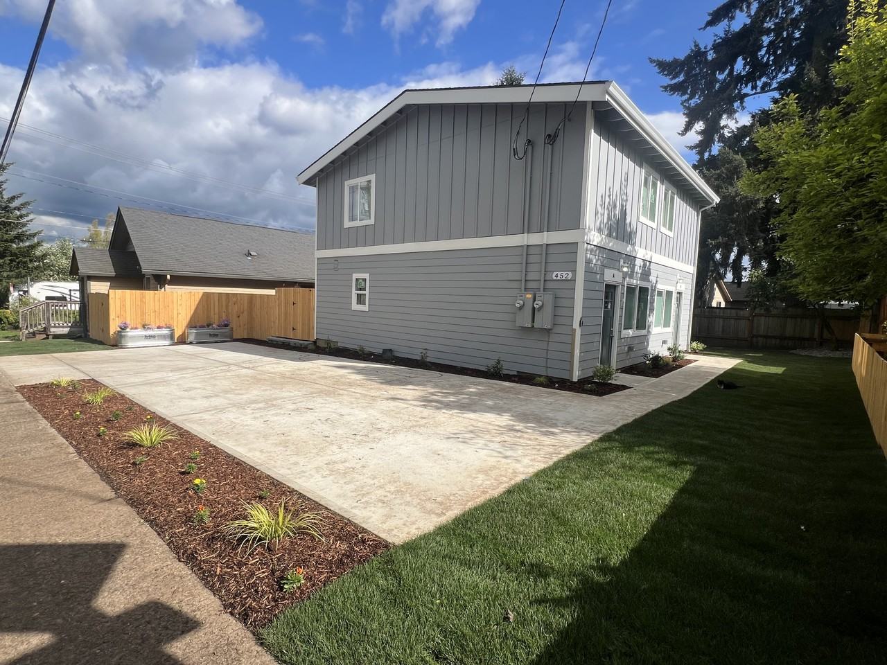 452 Holmes Ln #NA - Photo 2 of 14