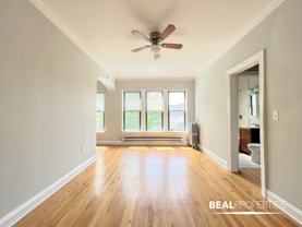 4614 N Paulina St - Photo 1 of 1