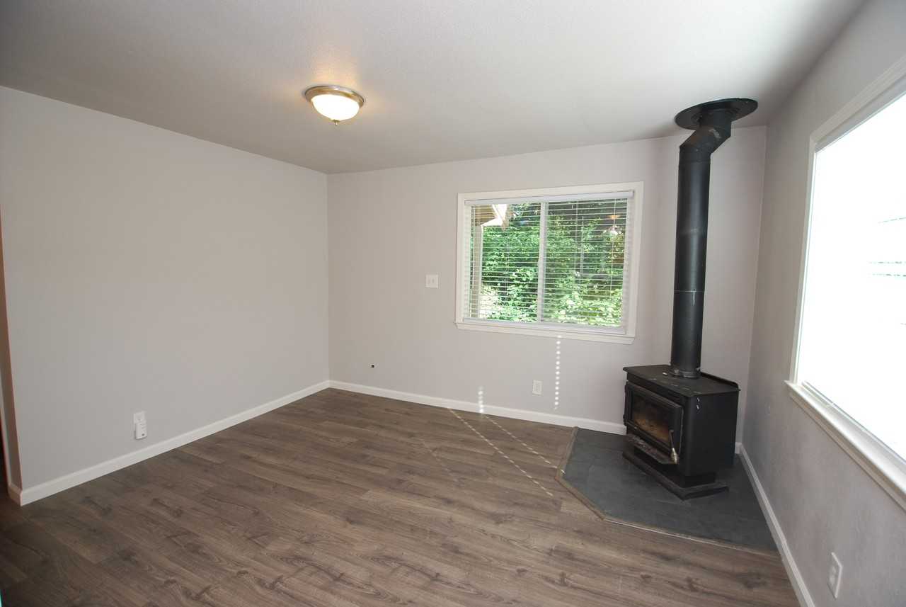 2931 Laurel Dr #NA - Photo 3 of 7