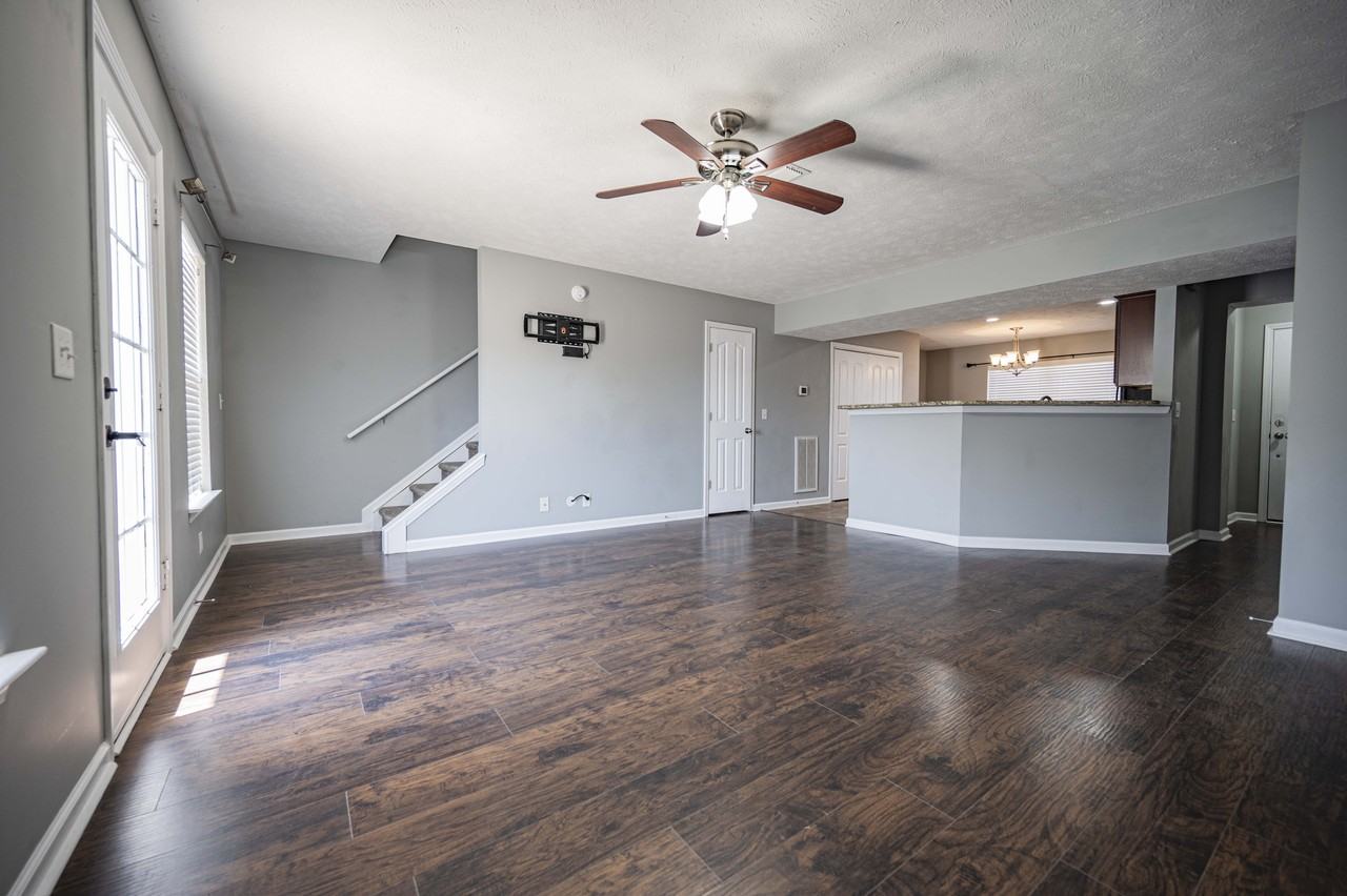 Victory Gallop Ln #2127 - Photo 4 of 24