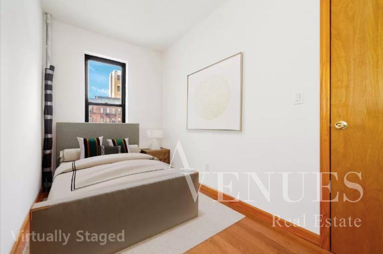 E 14th St #9T - Photo 2 of 6