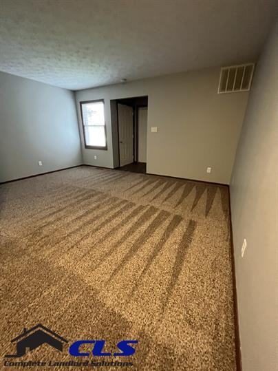 1712 E Morgan Dr - Photo 3 of 9