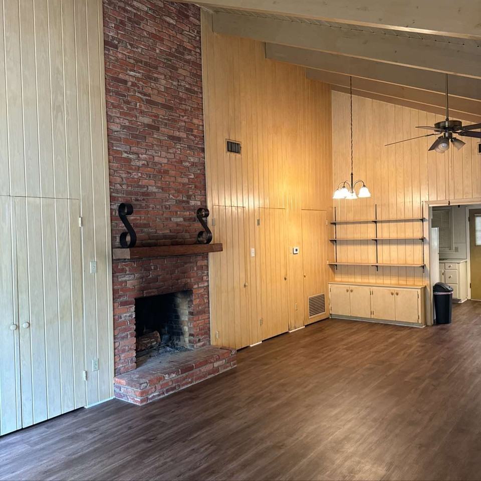 918 Robert St #1 - Photo 4 of 10