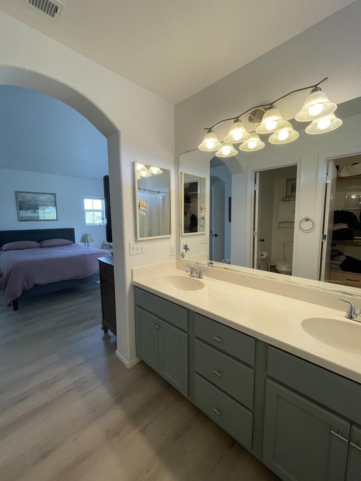 1635 Hamlet Ln #1 - Photo 4 of 35