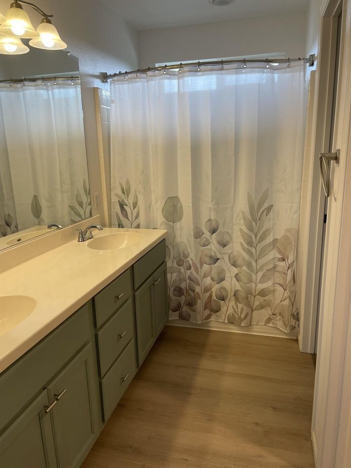 1635 Hamlet Ln #1 - Photo 6 of 35