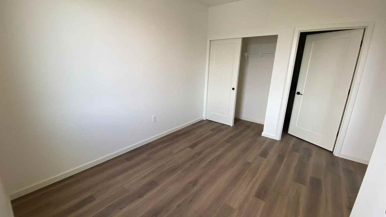 Market Flats Apartment Building - Photo 7 of 12