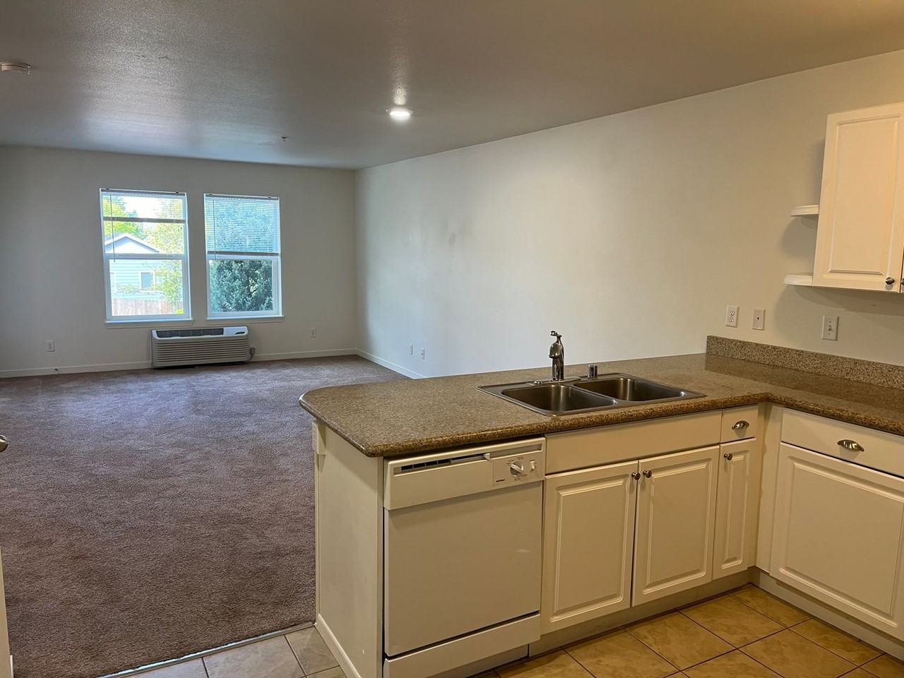 Meadow Point Apartments - Photo 6 of 19