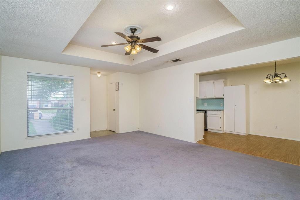 3628 Hulen Park Cir - Photo 5 of 25