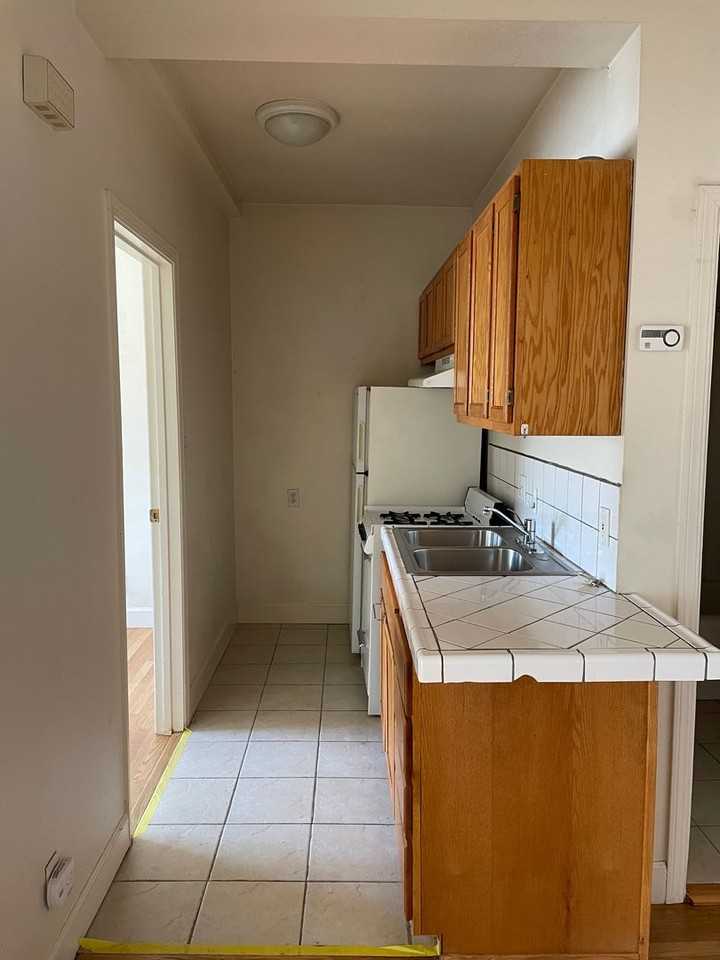 1988 California St #57 - Photo 4 of 7