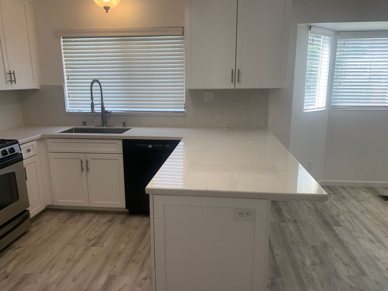 2618 Valley Oak Way - Photo 5 of 23