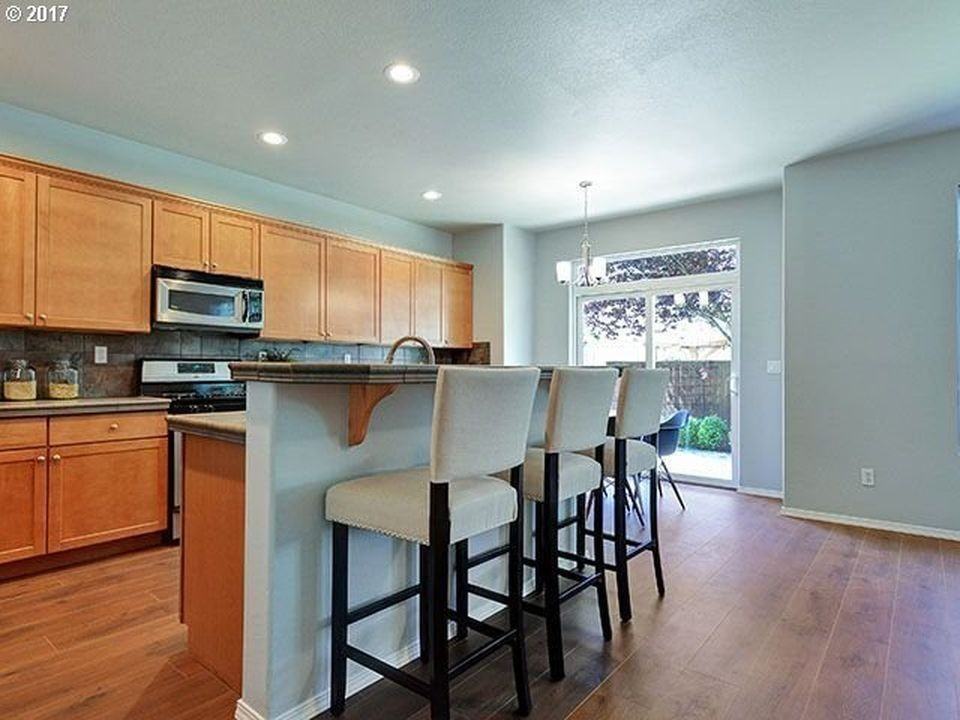 251 N Burl St - Photo 2 of 18