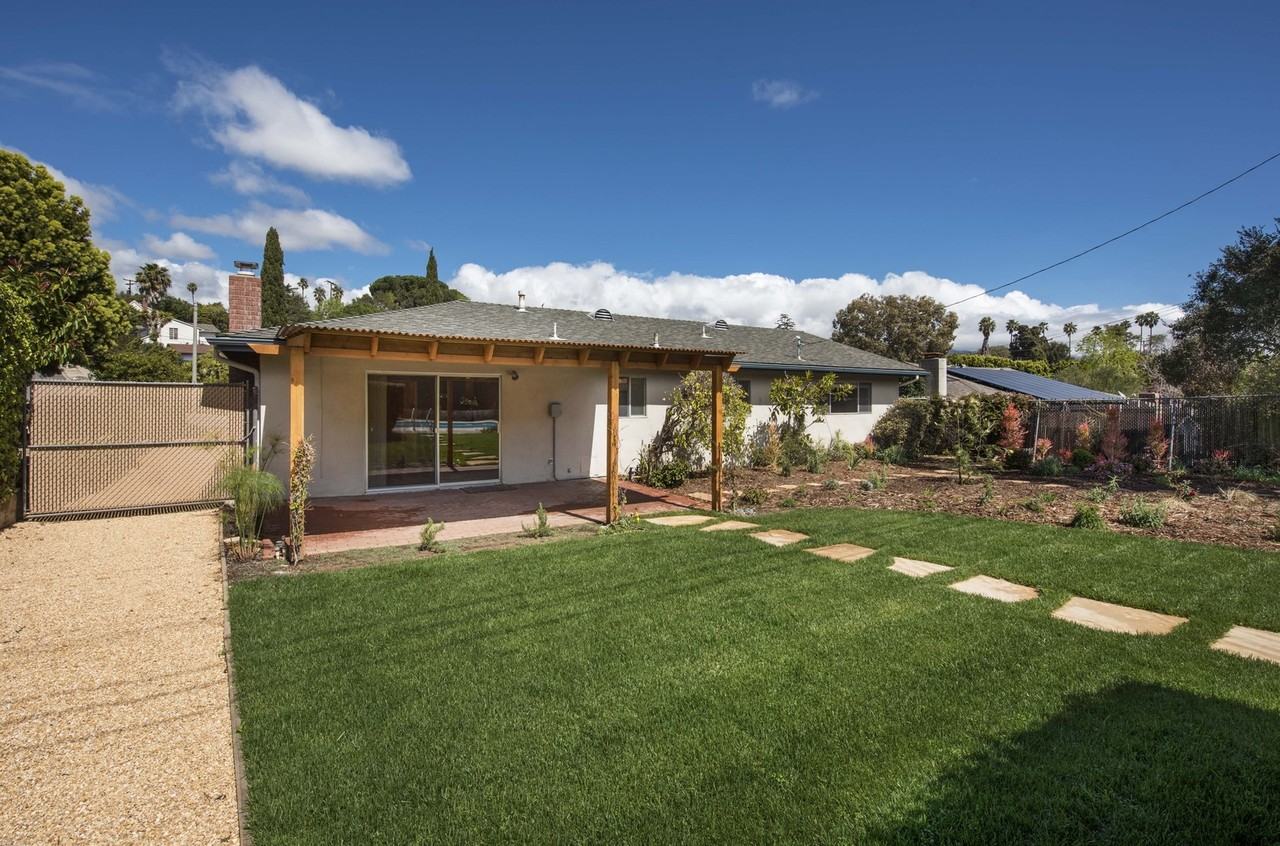 1143 Portesuello Ave - Photo 2 of 13