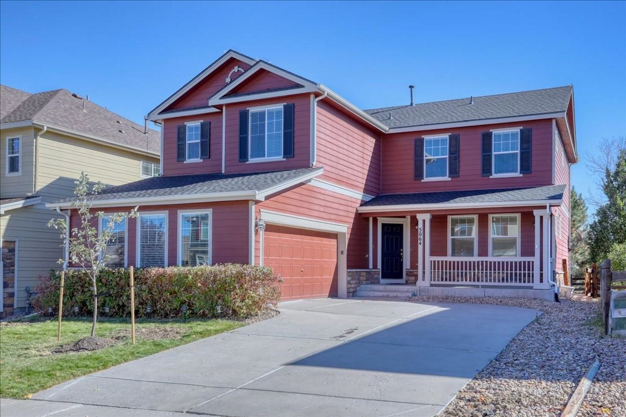 5064 S Shawnee St - Photo 2 of 31