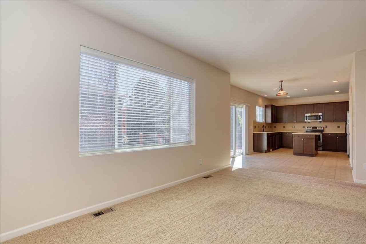 5064 S Shawnee St - Photo 6 of 31