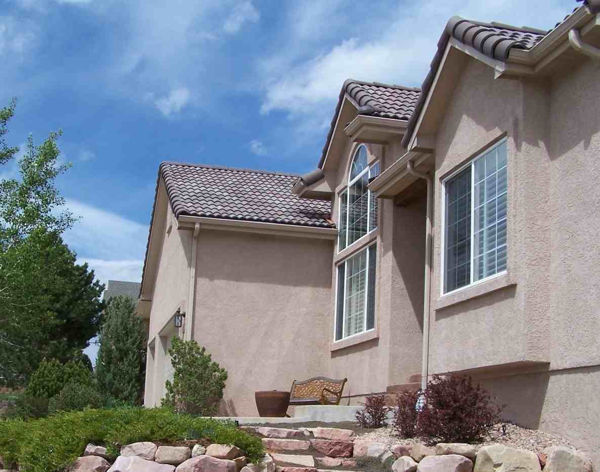 2361 Craycroft Dr - Photo 3 of 50