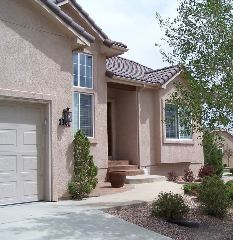 2361 Craycroft Dr - Photo 4 of 50