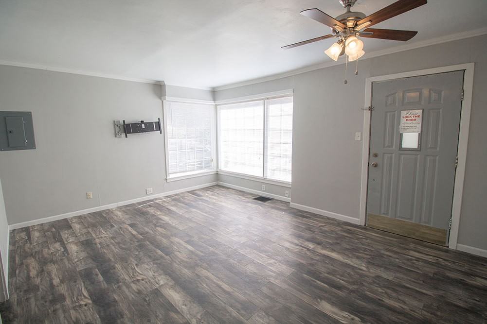 301 W Forest Ave - Photo 4 of 39