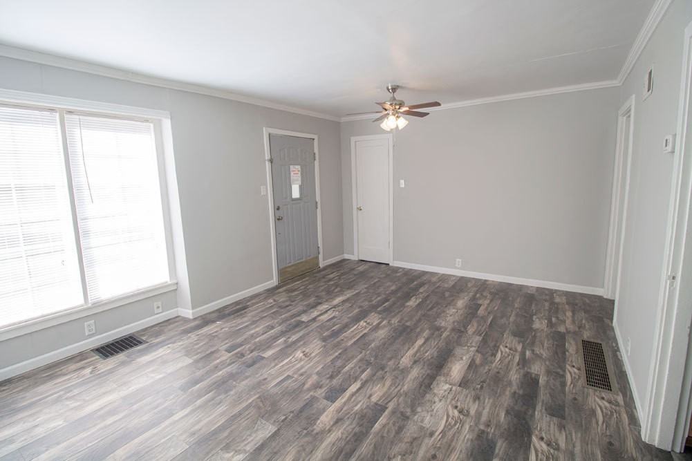 301 W Forest Ave - Photo 5 of 39