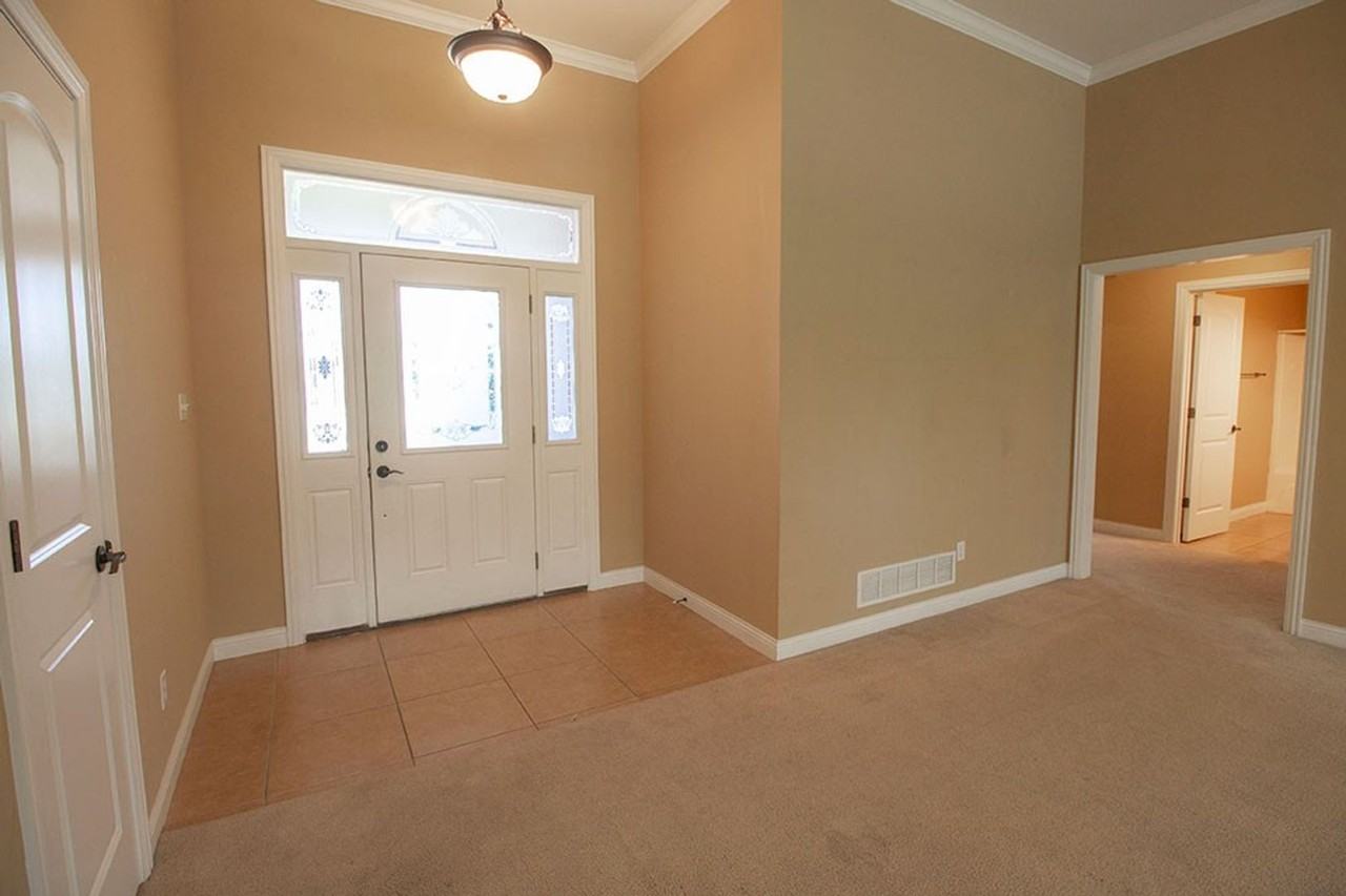 5305 Chamois Dr - Photo 3 of 46