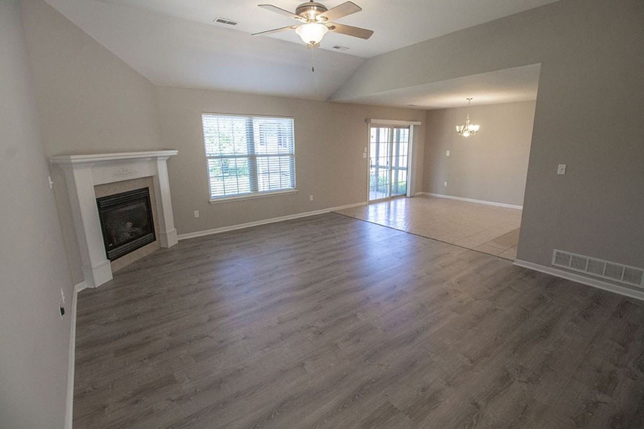 209 Jackal Dr - Photo 4 of 34