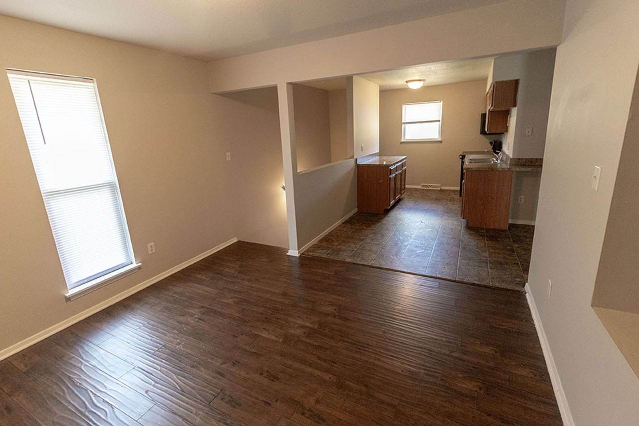 1011 W Ash St - Photo 3 of 34