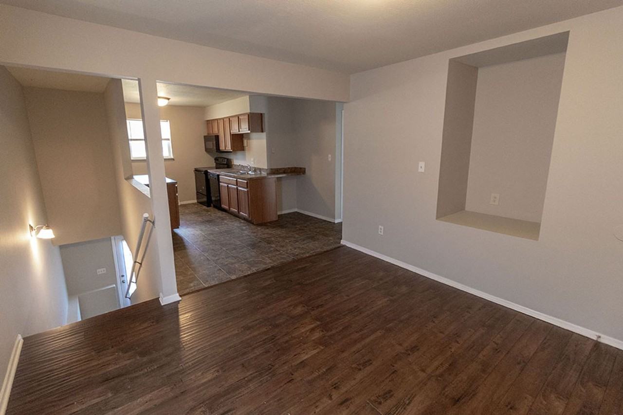 1011 W Ash St - Photo 4 of 34