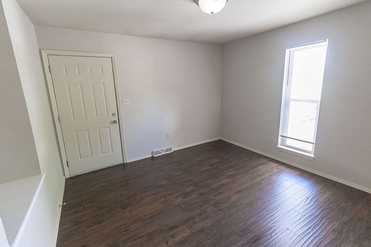 1015 W Ash St - Photo 6 of 38