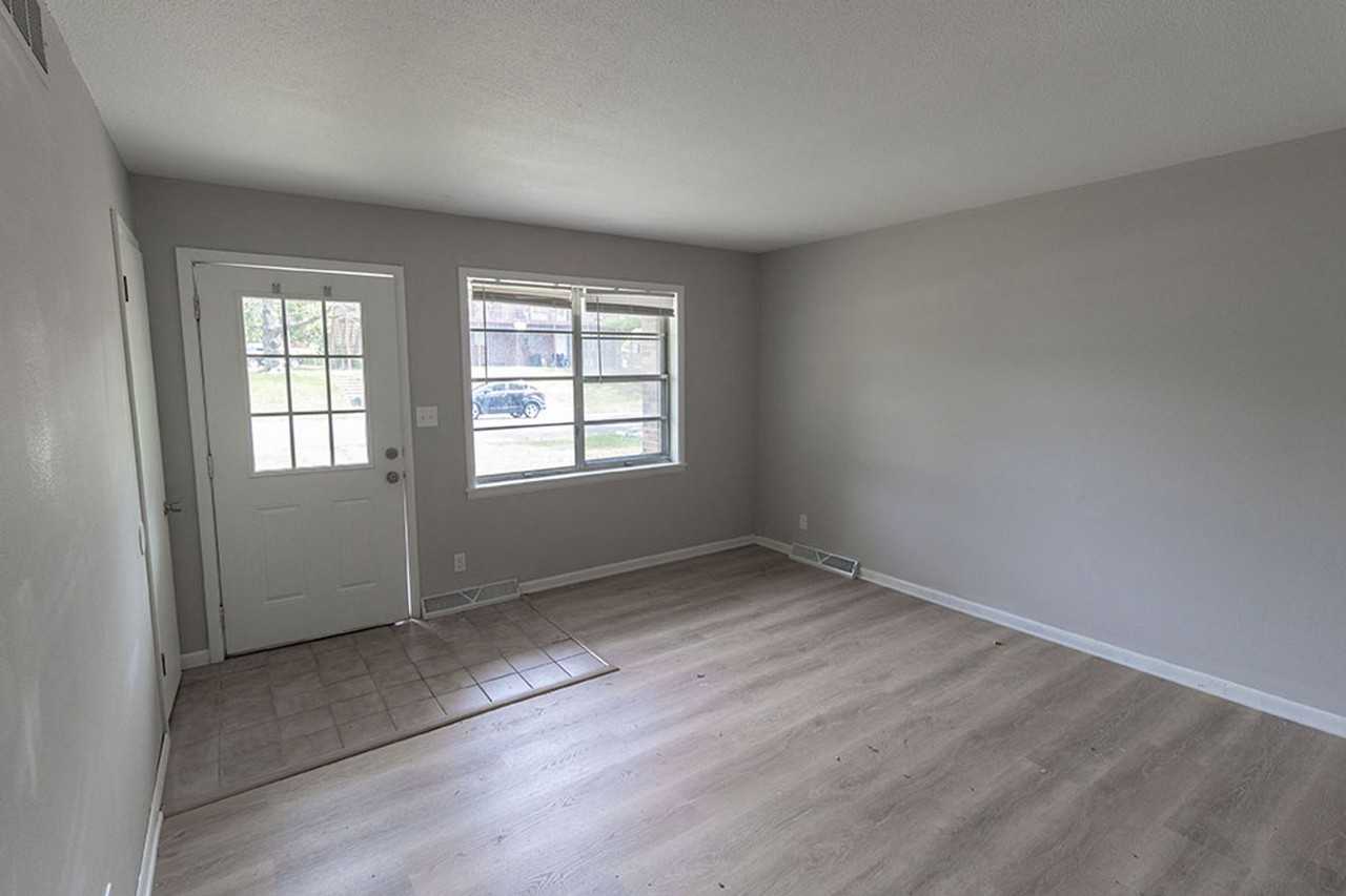 2700 Quail Dr - Photo 4 of 30