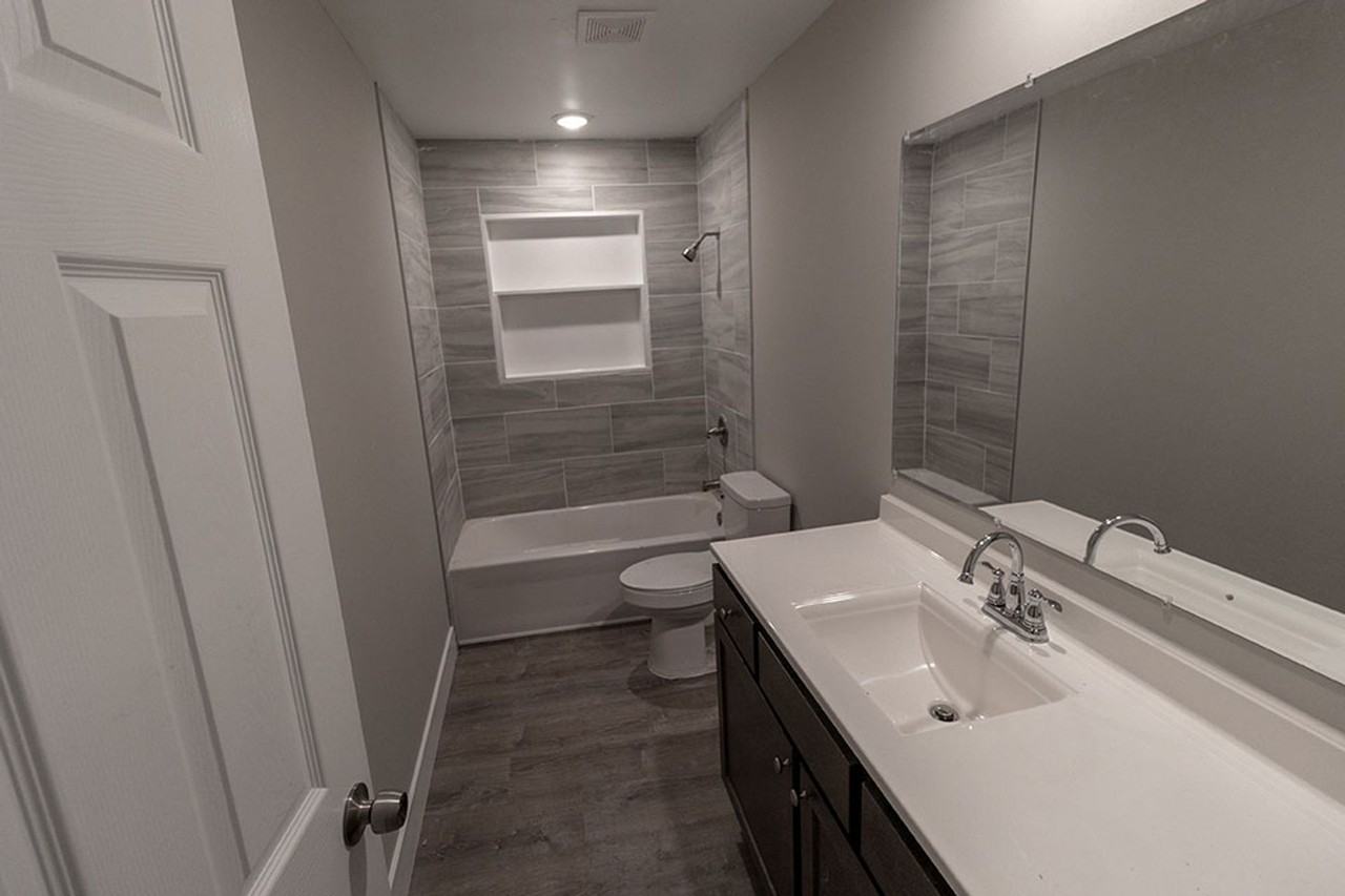 3708 Greeley Dr - Photo 7 of 47