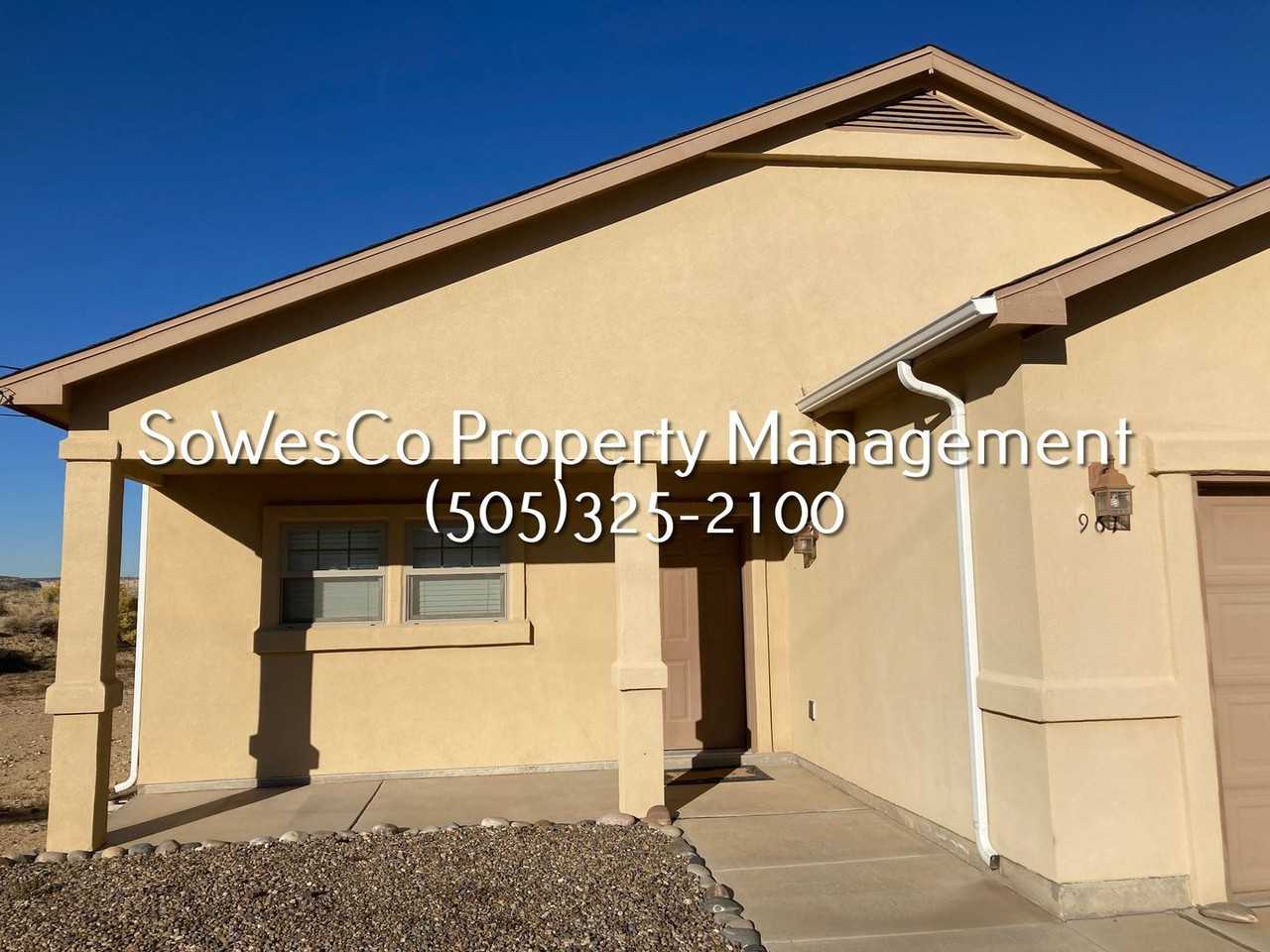 961 Katherine Ave - Photo 2 of 17
