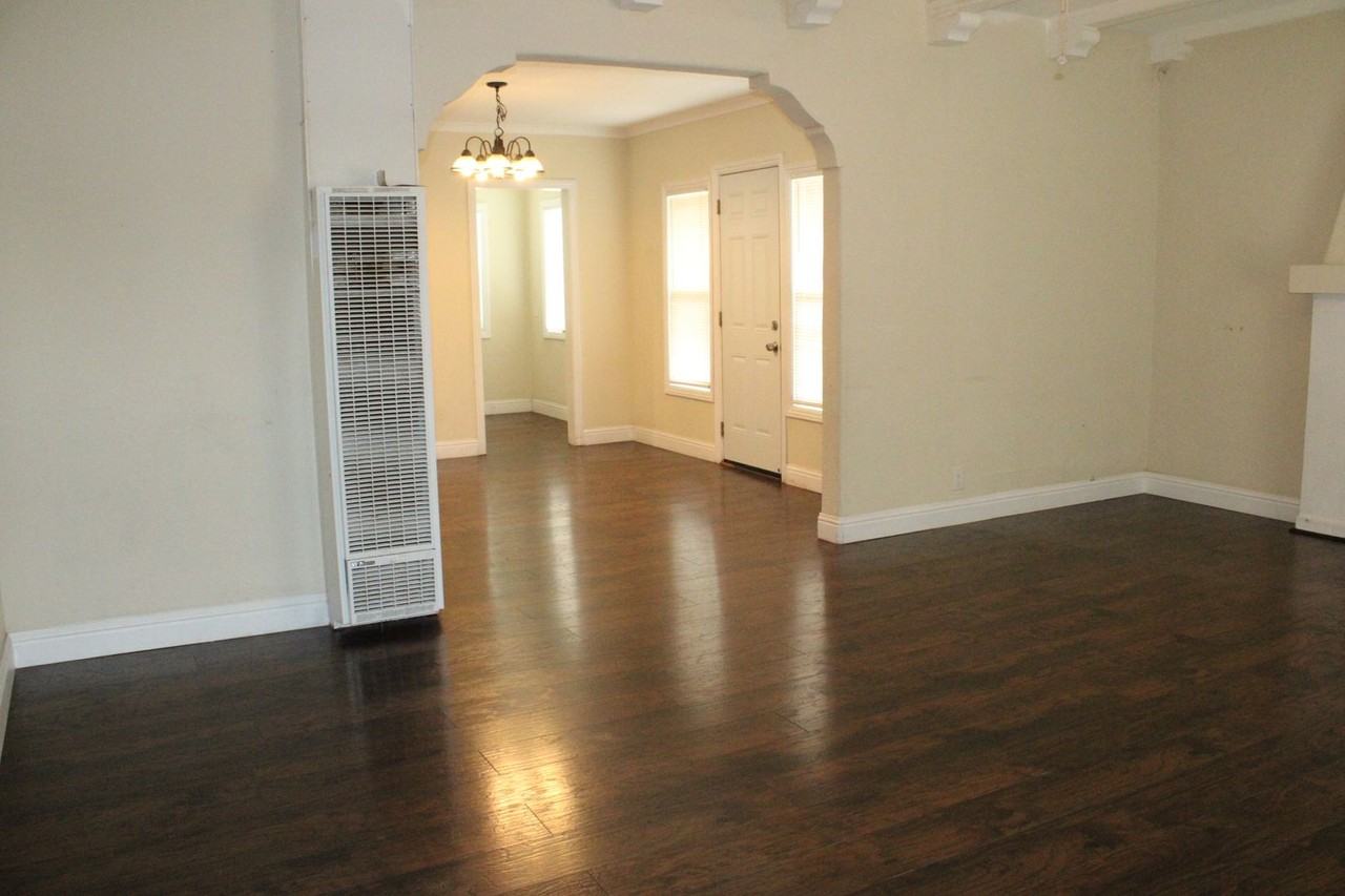 1460 Alabama St - Photo 3 of 24