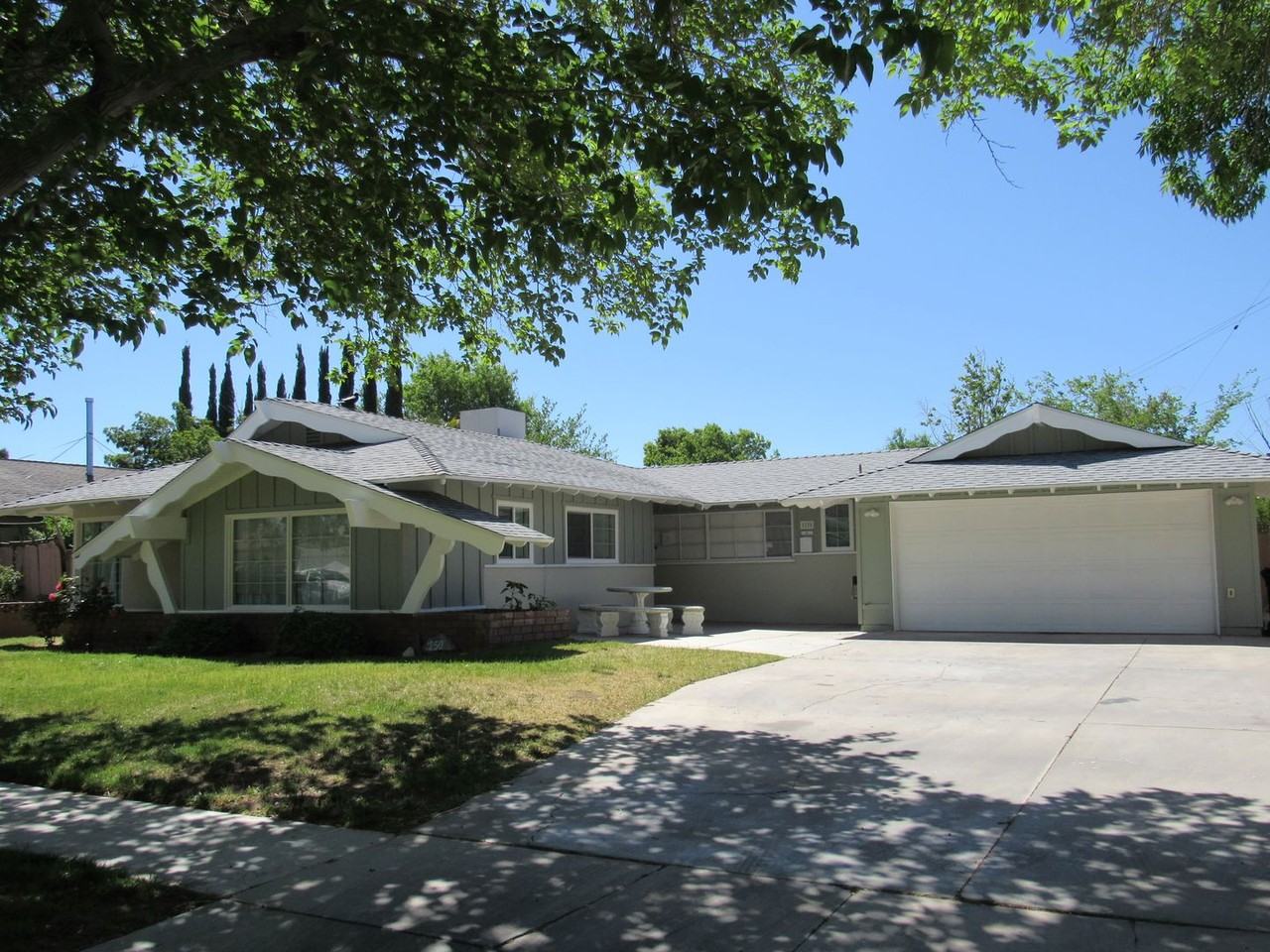 1250 E Avenue J4 - Photo 2 of 14