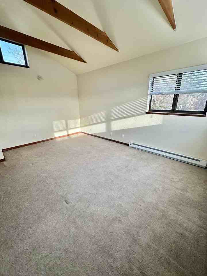 315 Maple Street - Photo 5 of 9