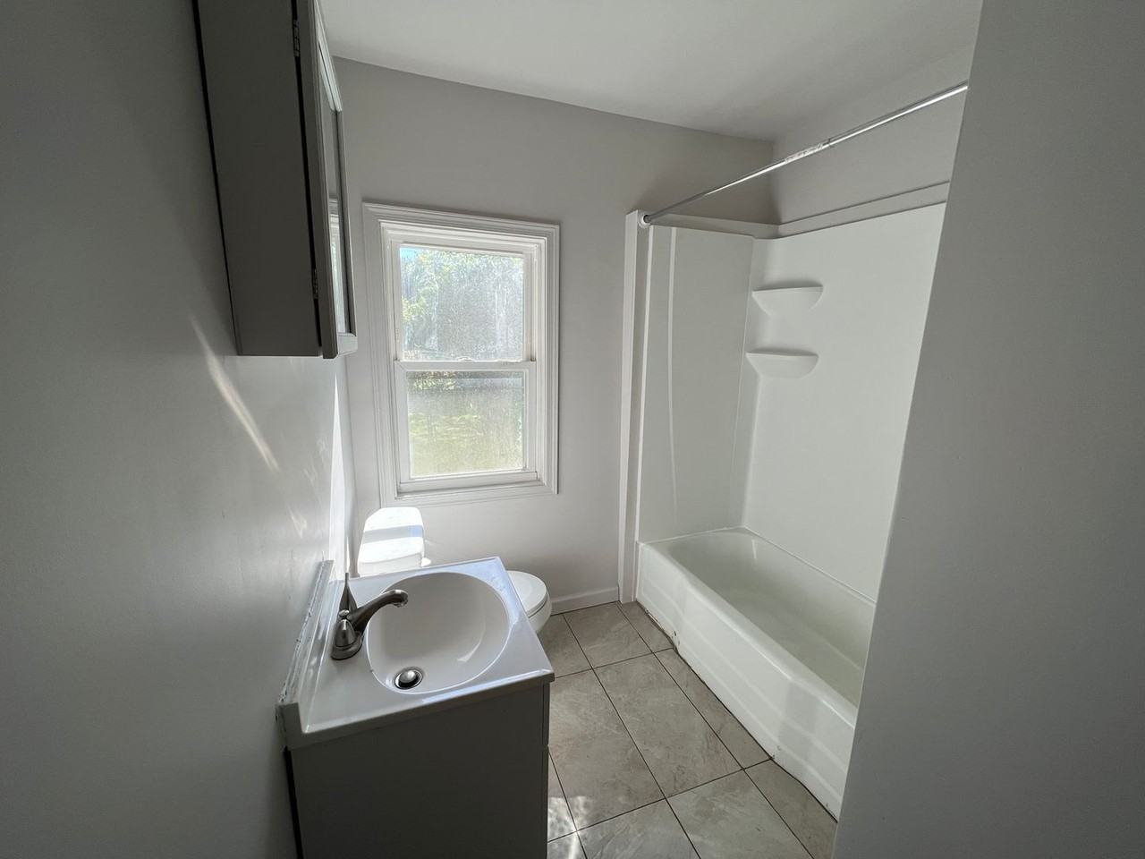 1218 Desha Rd - Photo 2 of 13