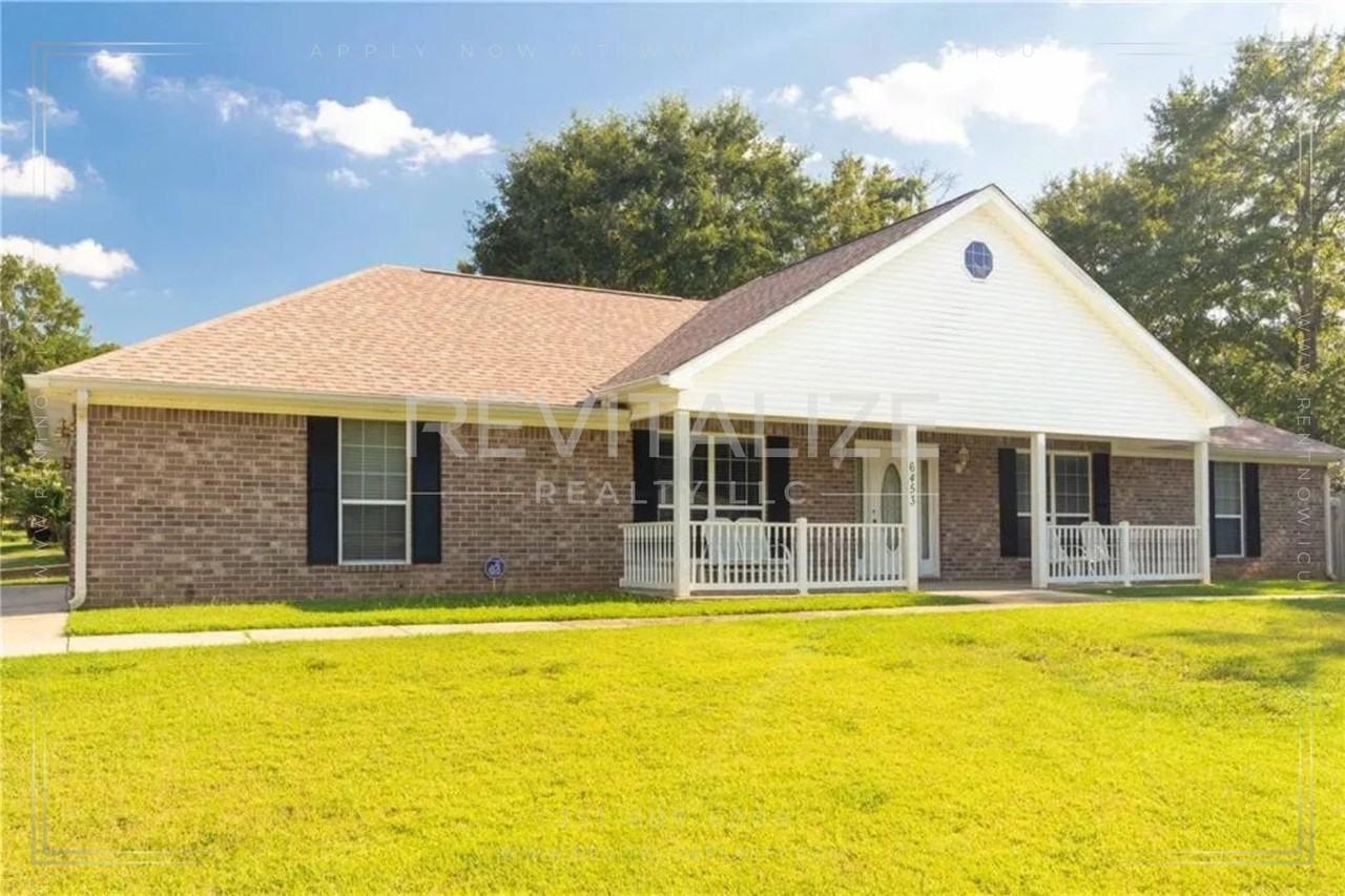 6453 Woodside Dr N - Photo 2 of 24