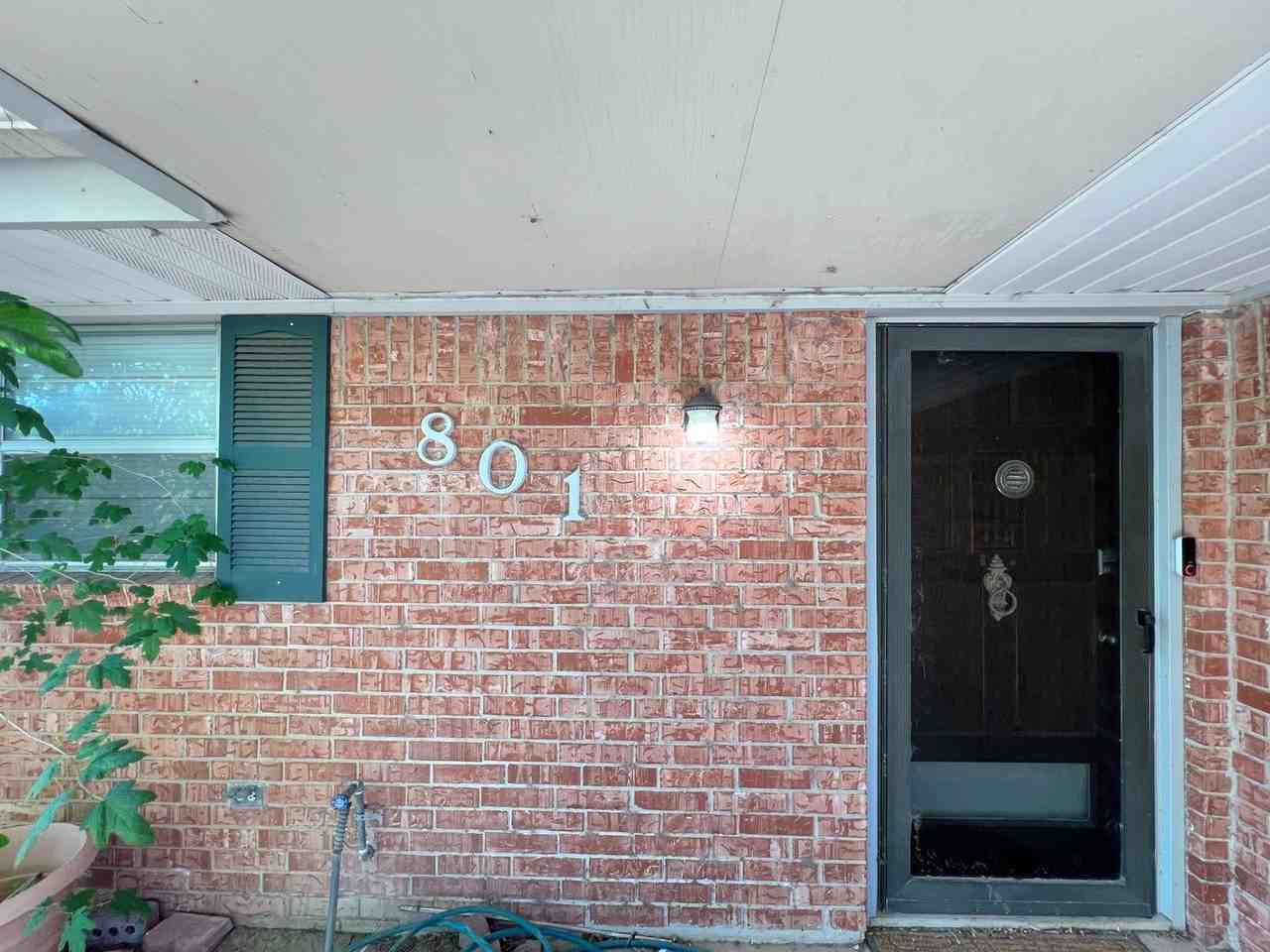 801 W Cochiti Ave - Photo 2 of 10