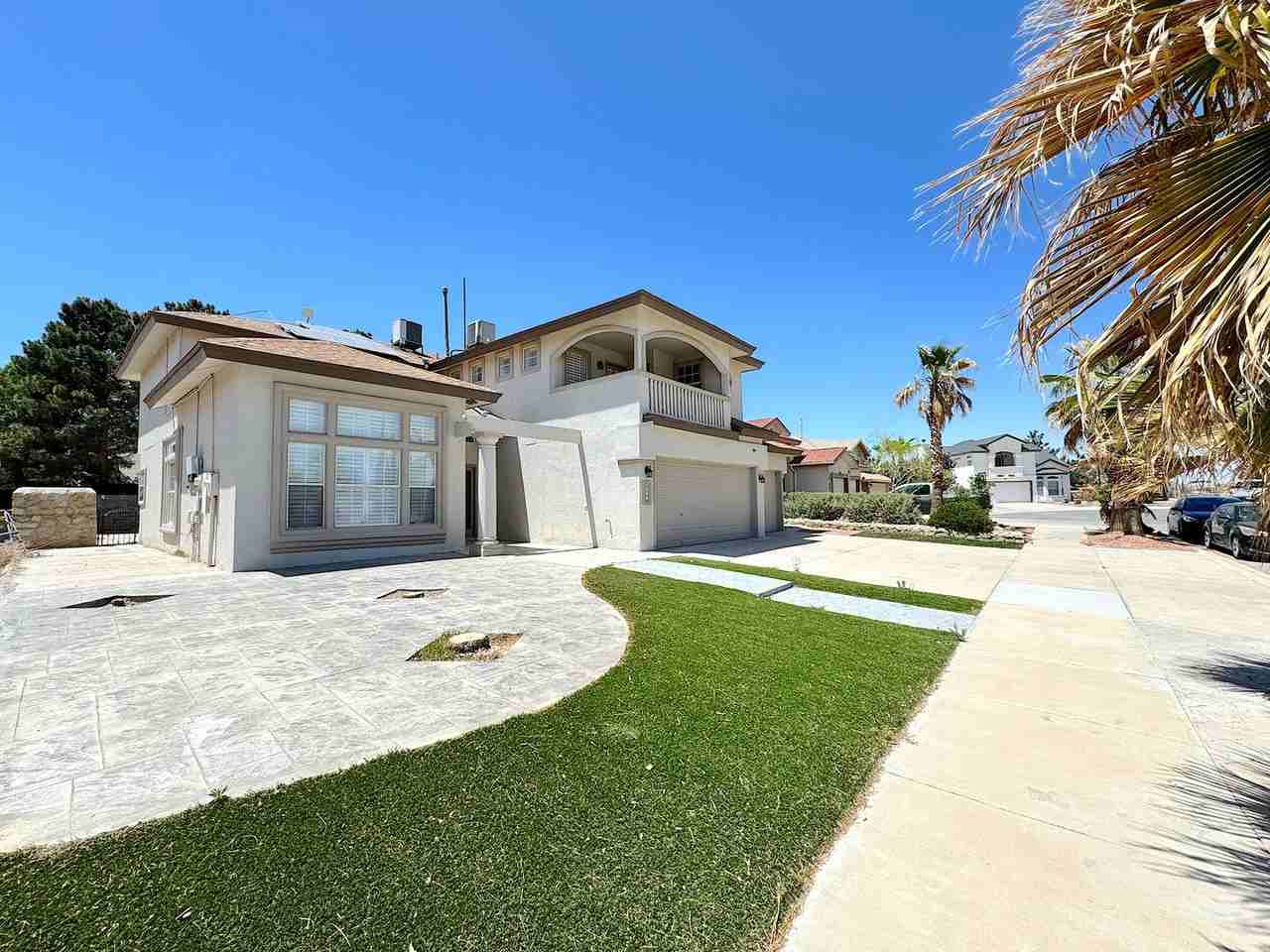 485 Jeweled Mesa Ct - Photo 2 of 44