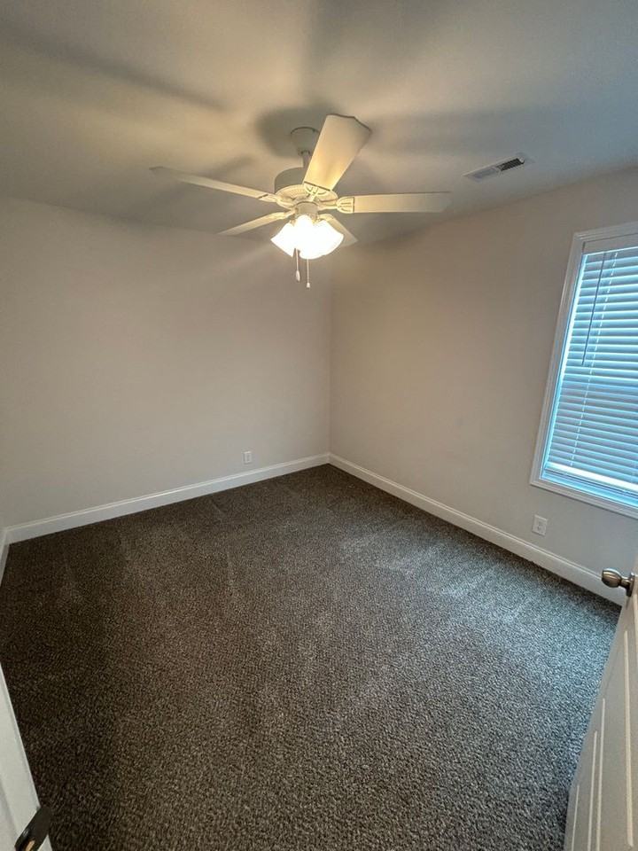 213 Clark Rd - Photo 6 of 21
