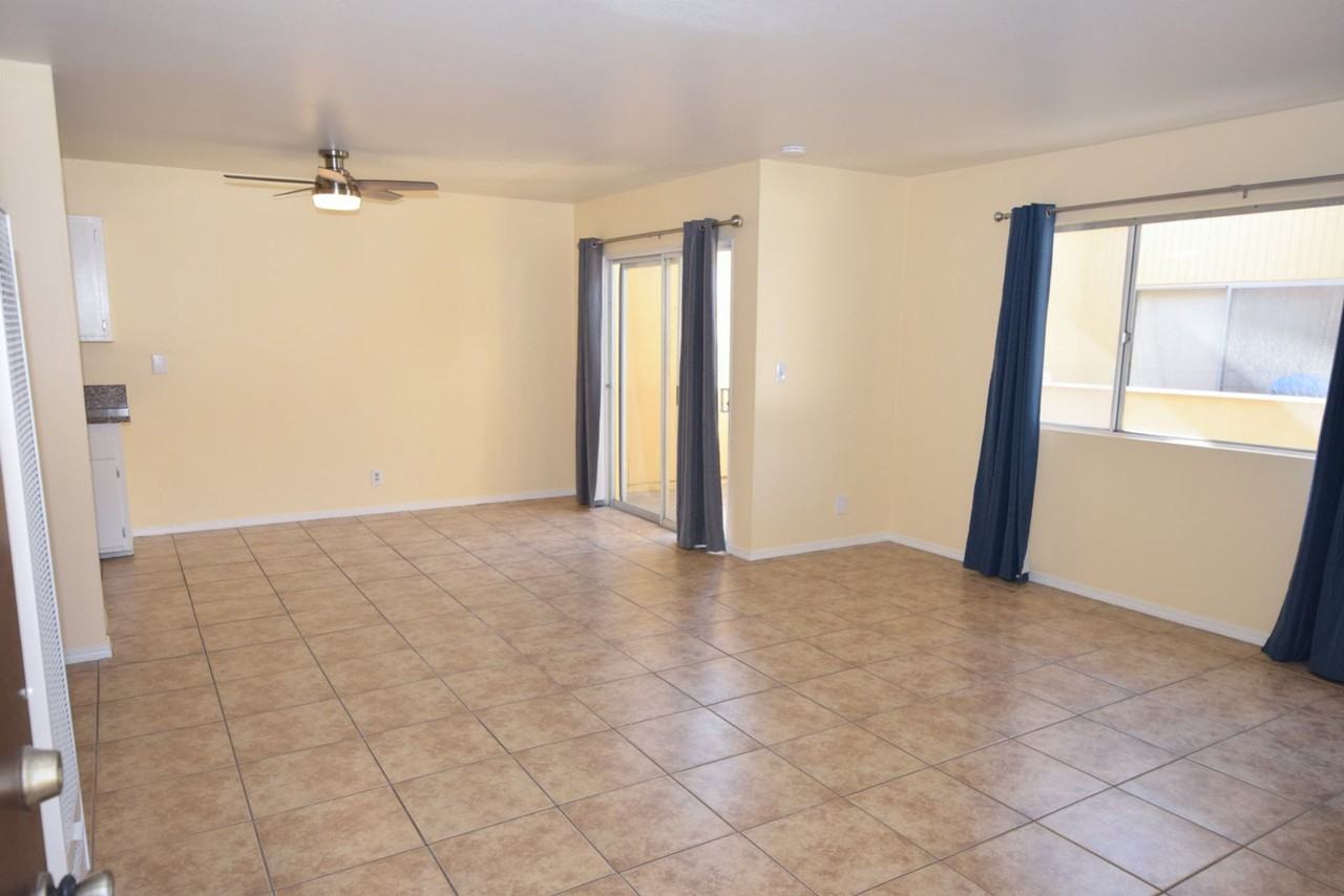 741 W Channel Islands Blvd - Photo 3 of 48