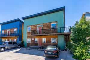 featured image of 326 S Asbury St