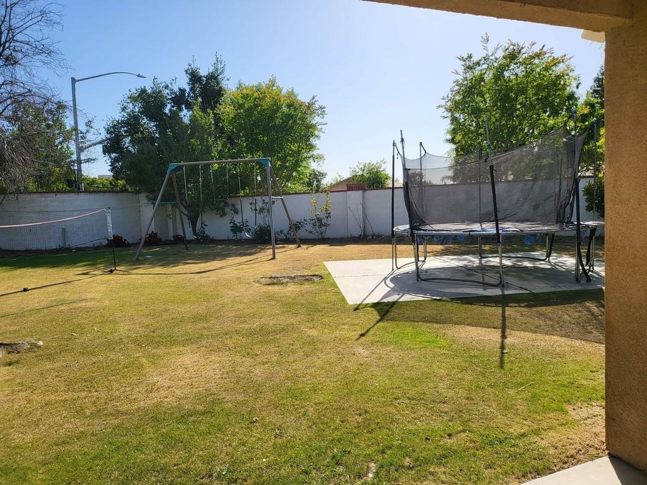 11813 Walderi St - Photo 3 of 10