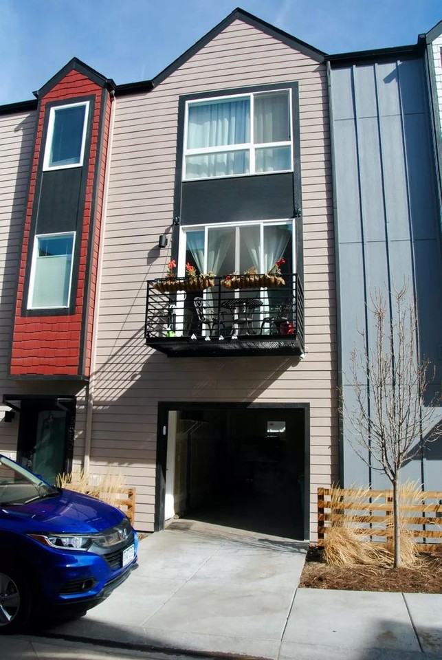 5552 W 10th Pl - Photo 2 of 29